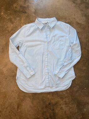 Old Navy Light Blue Button-Down Shirt